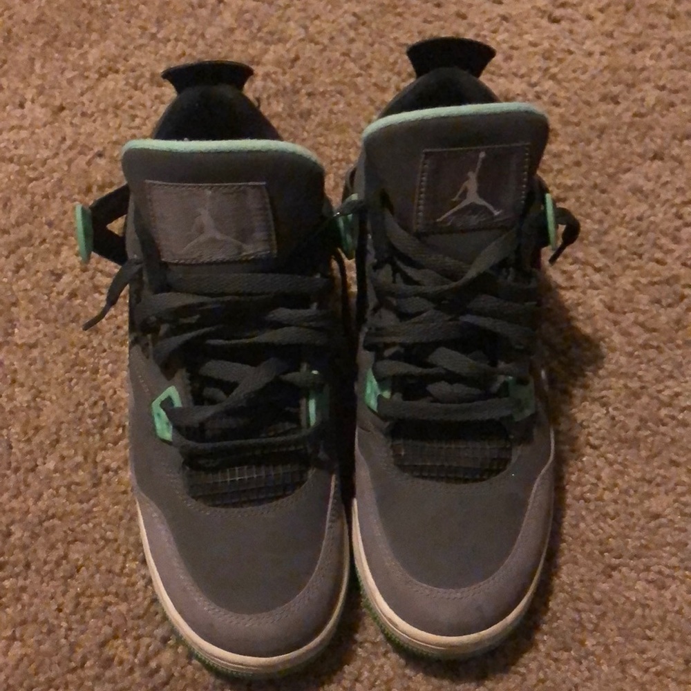 Jordan 4s